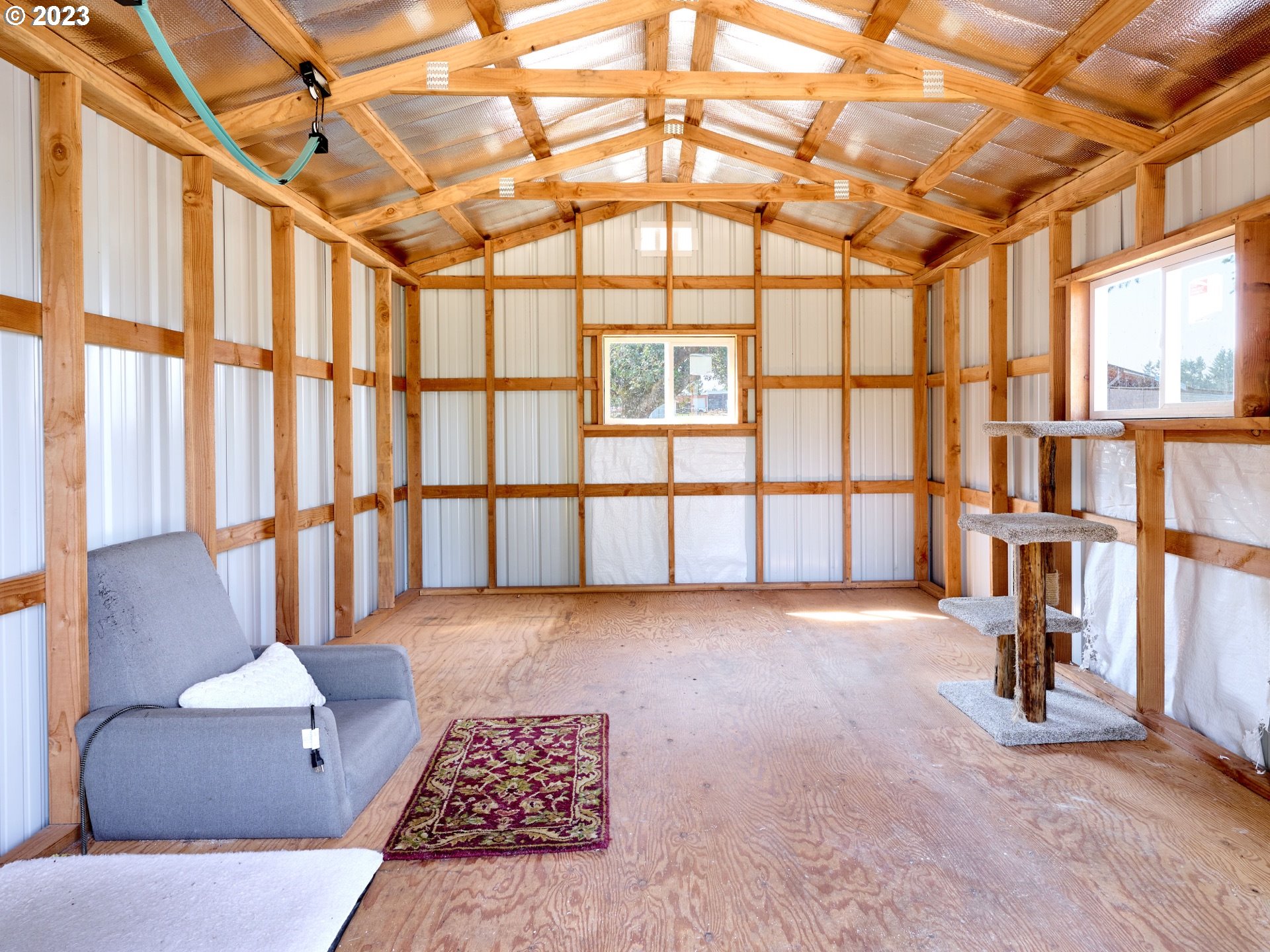 3661 Seminole Road Northeast Silverton, OR 97381 - Photo 40 of 48 a view of livingroom with furniture