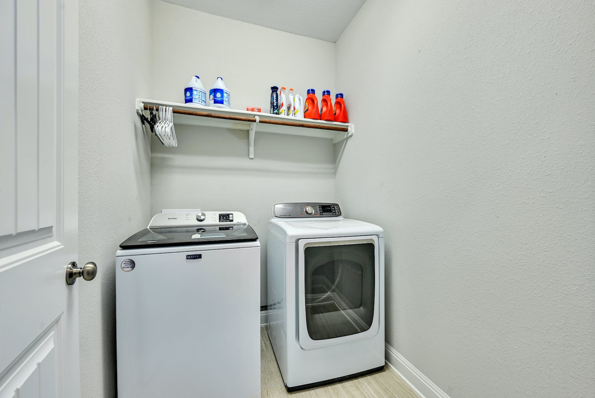 5805 Buchanan Draw Road Austin, TX 78738 - Photo 18 of 39 a utility room with dryer and washer