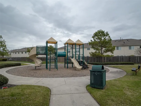 $1,750 | 11531 Jacinth Court, Houston, TX 77066
