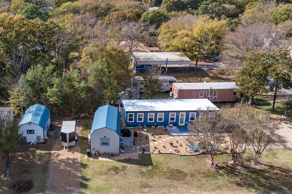 205 Scott Lane Mabank, TX 75156 - Photo 12 of 21 an aerial view of a house with swimming pool and sitting area