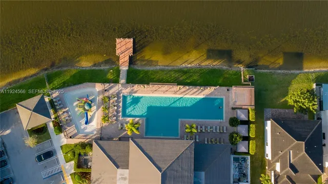 $6,500 | 8842 Northwest 161st Terrace, Miami Lakes, FL 33018