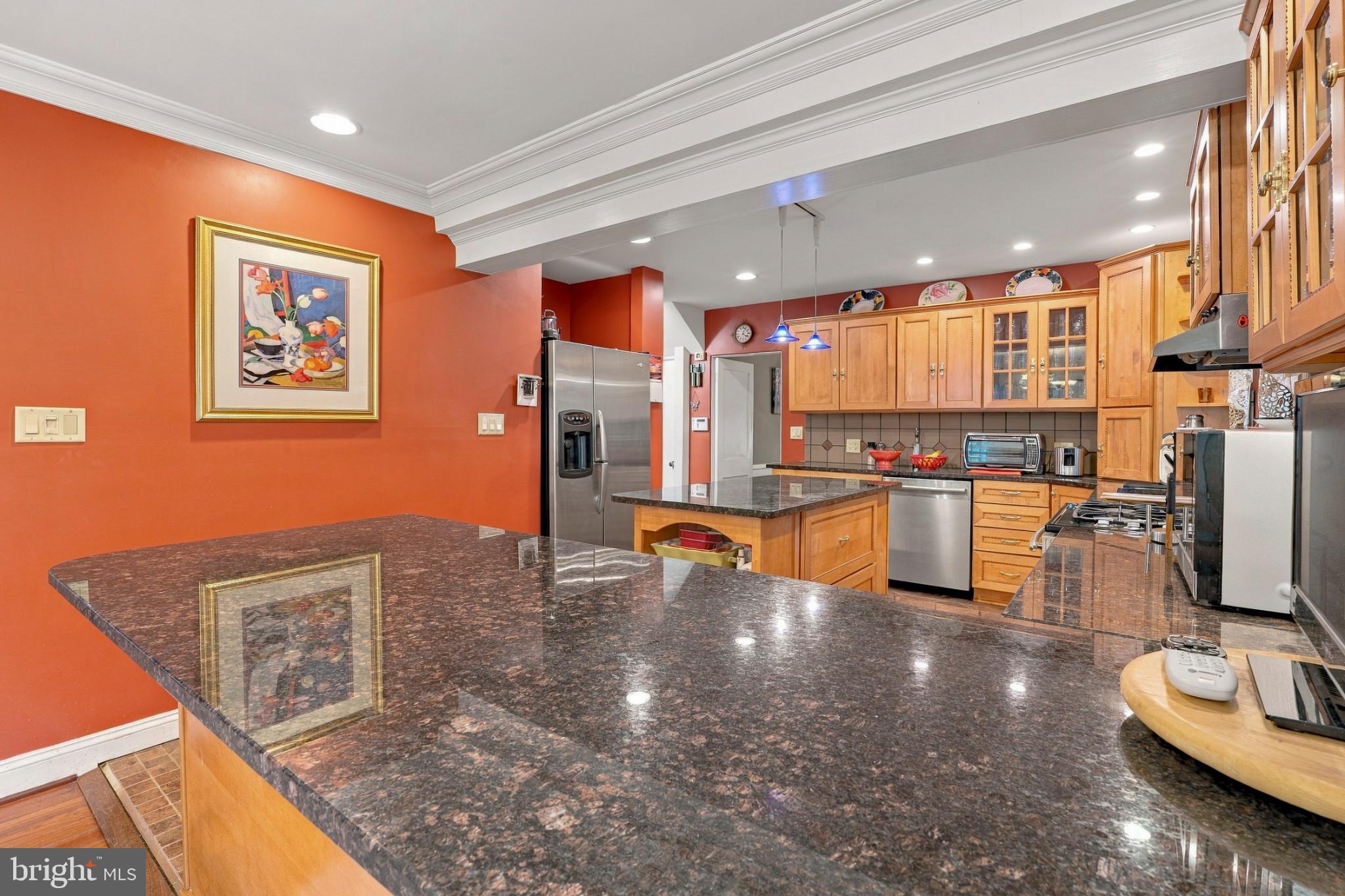 5419 Springlake Way Baltimore, MD 21212 - Photo 7 of 39 Gallery Image 7