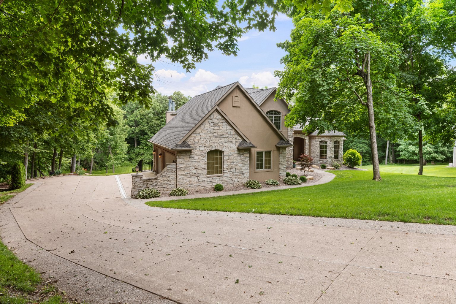 2296 Forest Reed Place Le Claire, IA 52753 - Photo 71 of 77