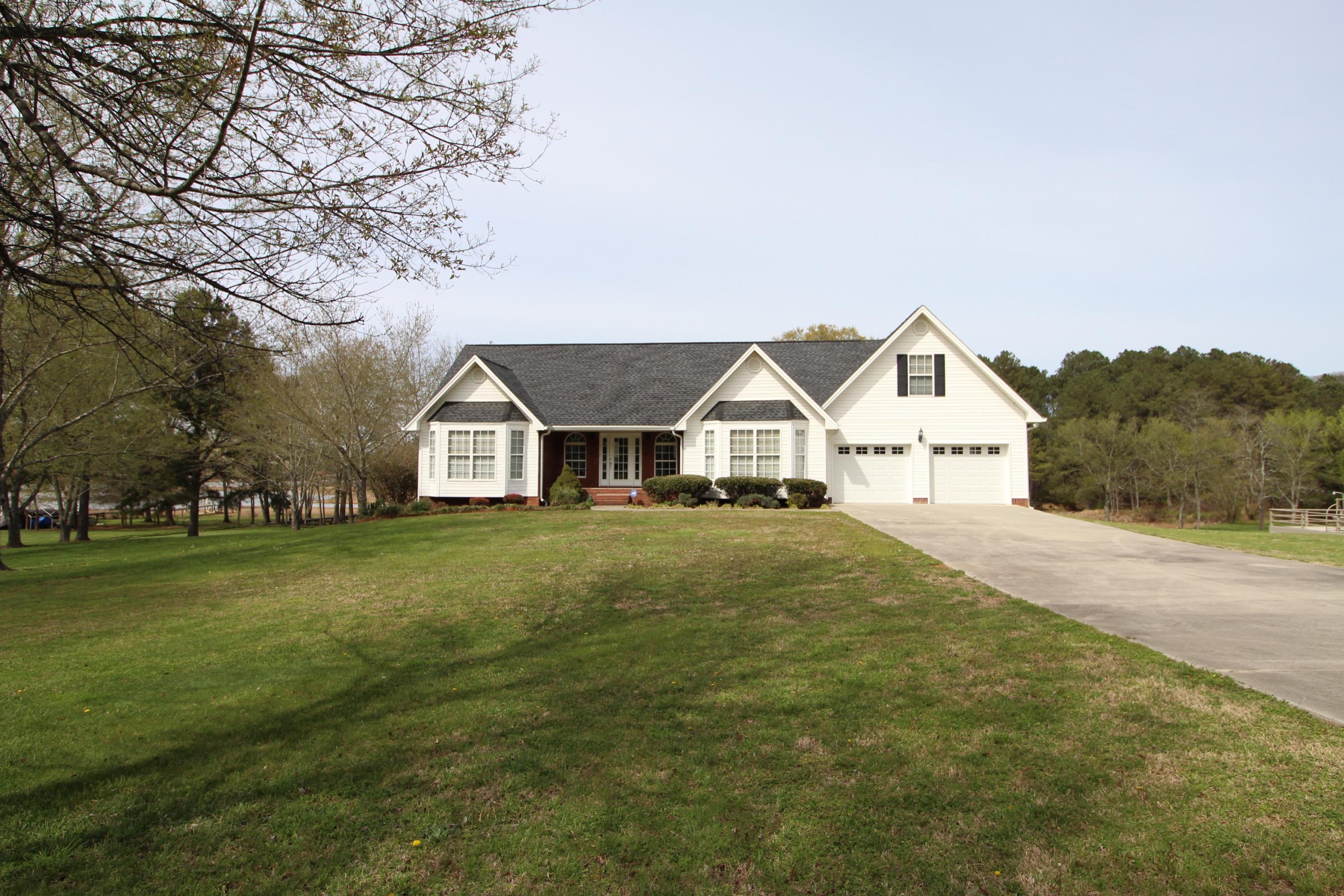 640 Hiwassee Drive Decatur, TN 37322 - Photo 2 of 64 IMG_0270