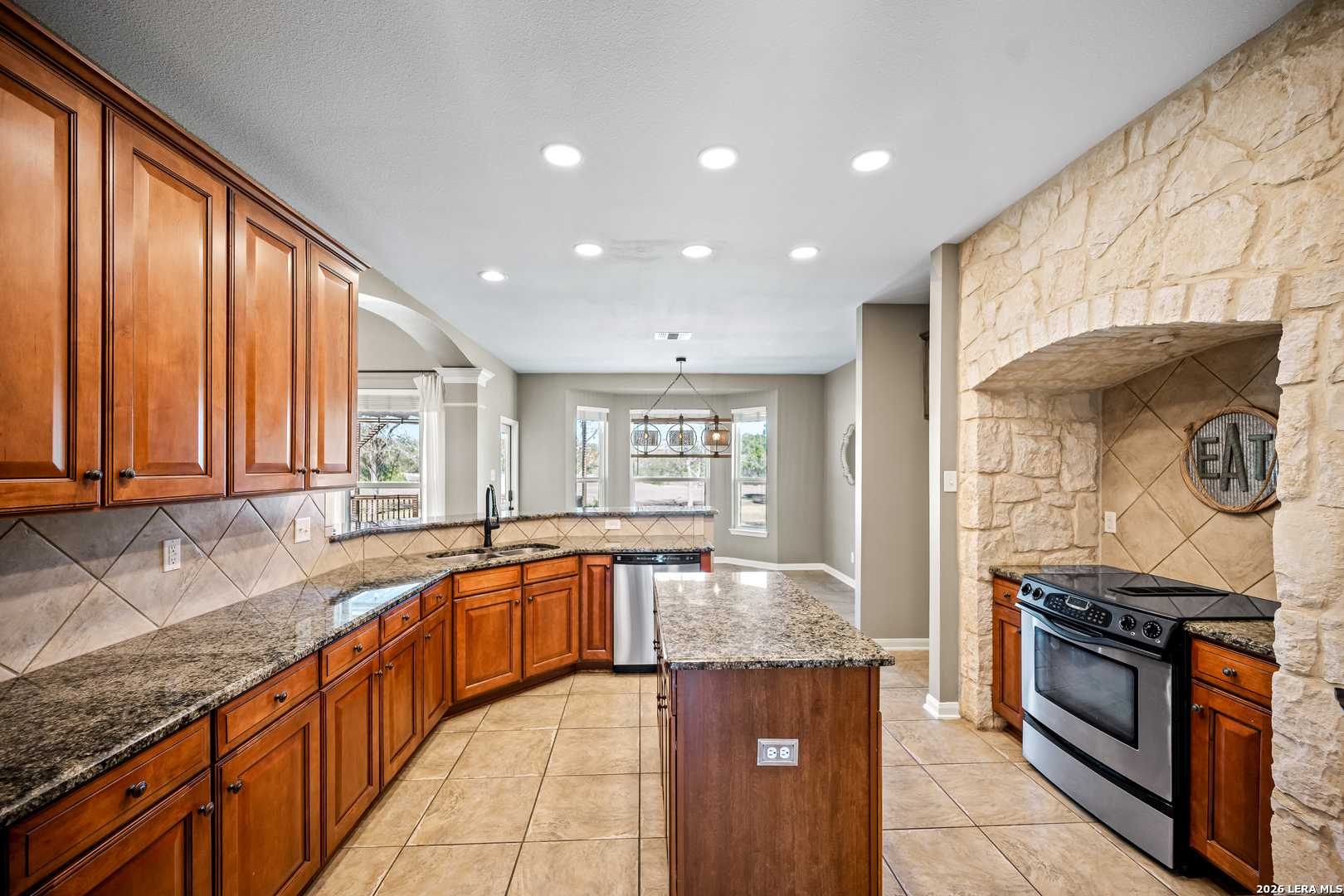 1121 Cypress Cove Road Spring Branch, TX 78070 - Photo 11 of 36