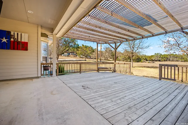 $975,000 | 1121 Cypress Cove Road, Spring Branch, TX 78070