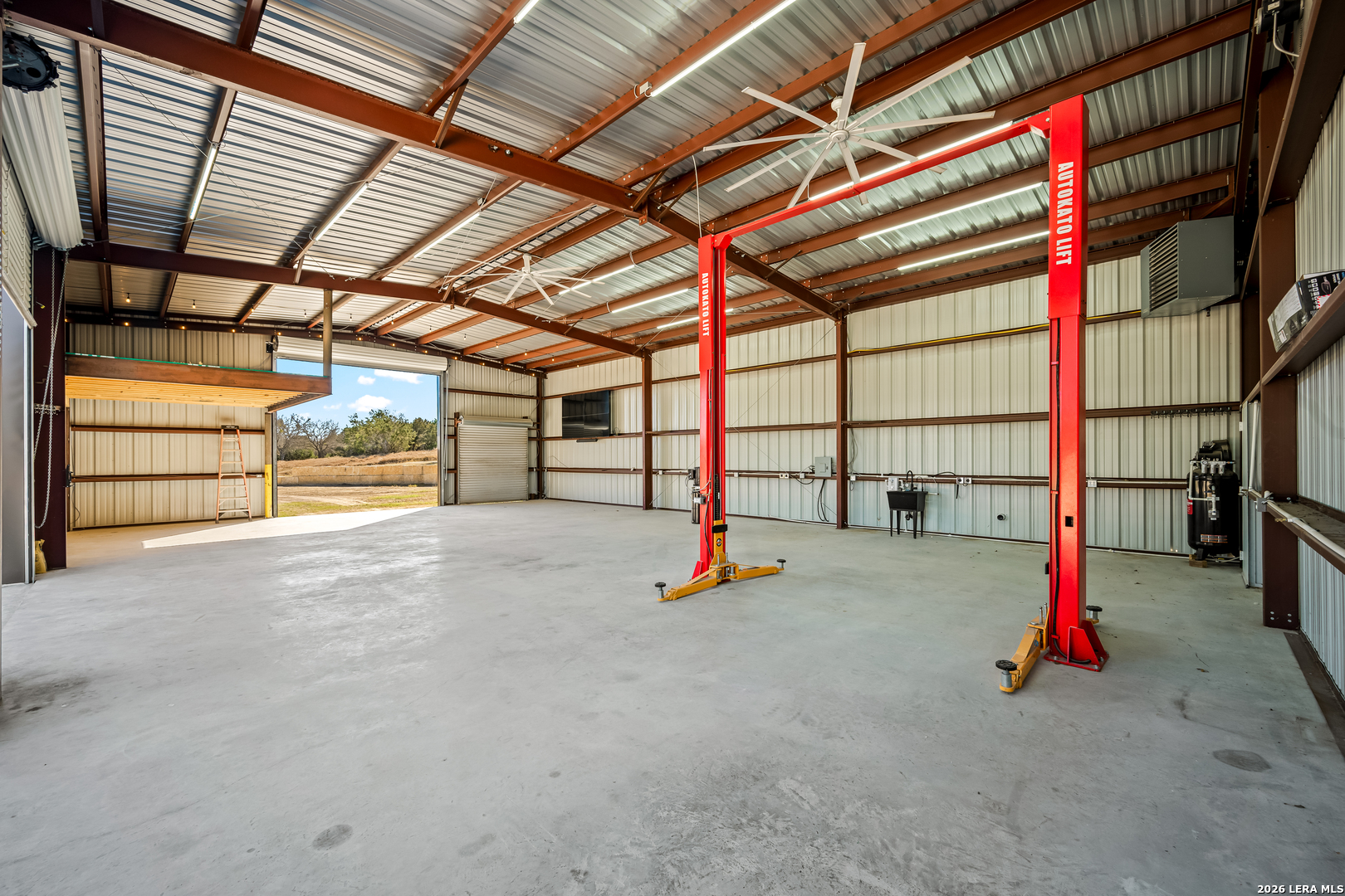 1121 Cypress Cove Road Spring Branch, TX 78070 - Photo 9 of 36