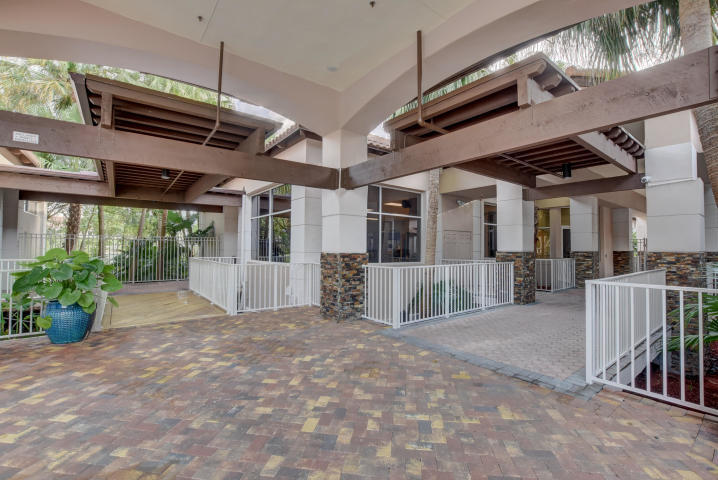 20282 Monteverdi Circle Boca Raton, FL 33498 - Photo 57 of 71 20180130140657679309000000-o