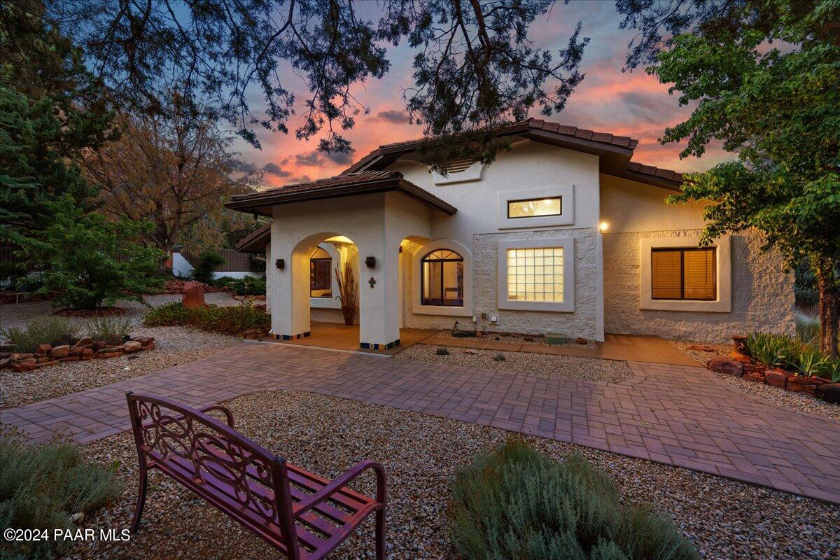 440 Raintree Road Sedona, AZ 86351 - Photo 71 of 98 04-Front