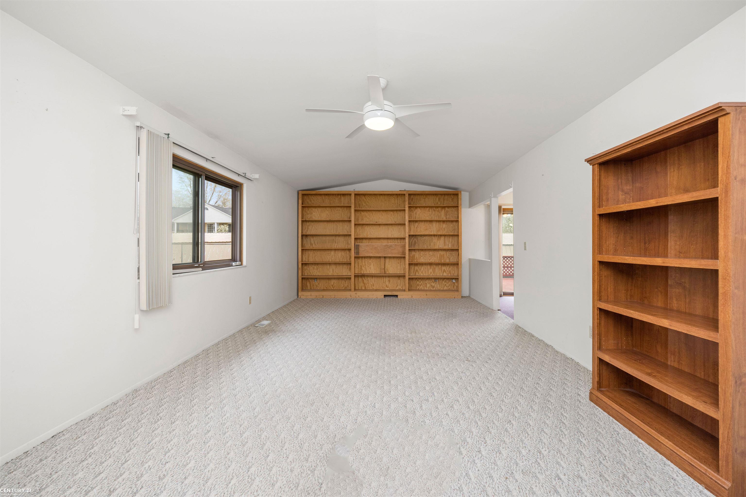 11944 15 Mile Road Sterling Heights, MI 48312 - Photo 7 of 35