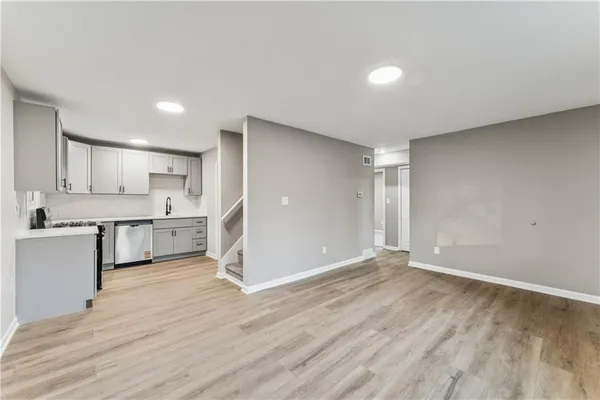 $245,000 | 5118 Forest Avenue, Kansas City, KS 66106