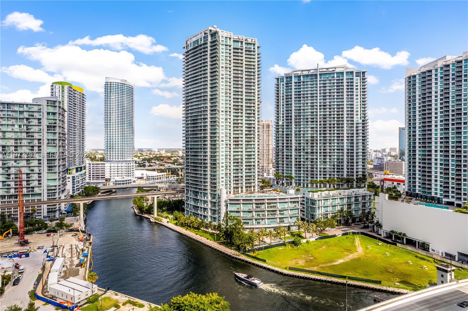 92 Southwest 3rd Street, Unit 3912 Miami, FL 33130 - Photo 28 of 33 a view of swimming pool with outdoor seating