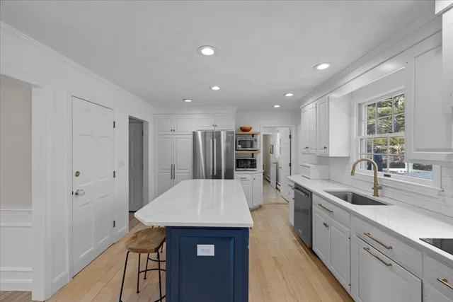 $1,275,000 | 104 Wood End Lane, Medfield, MA 02052