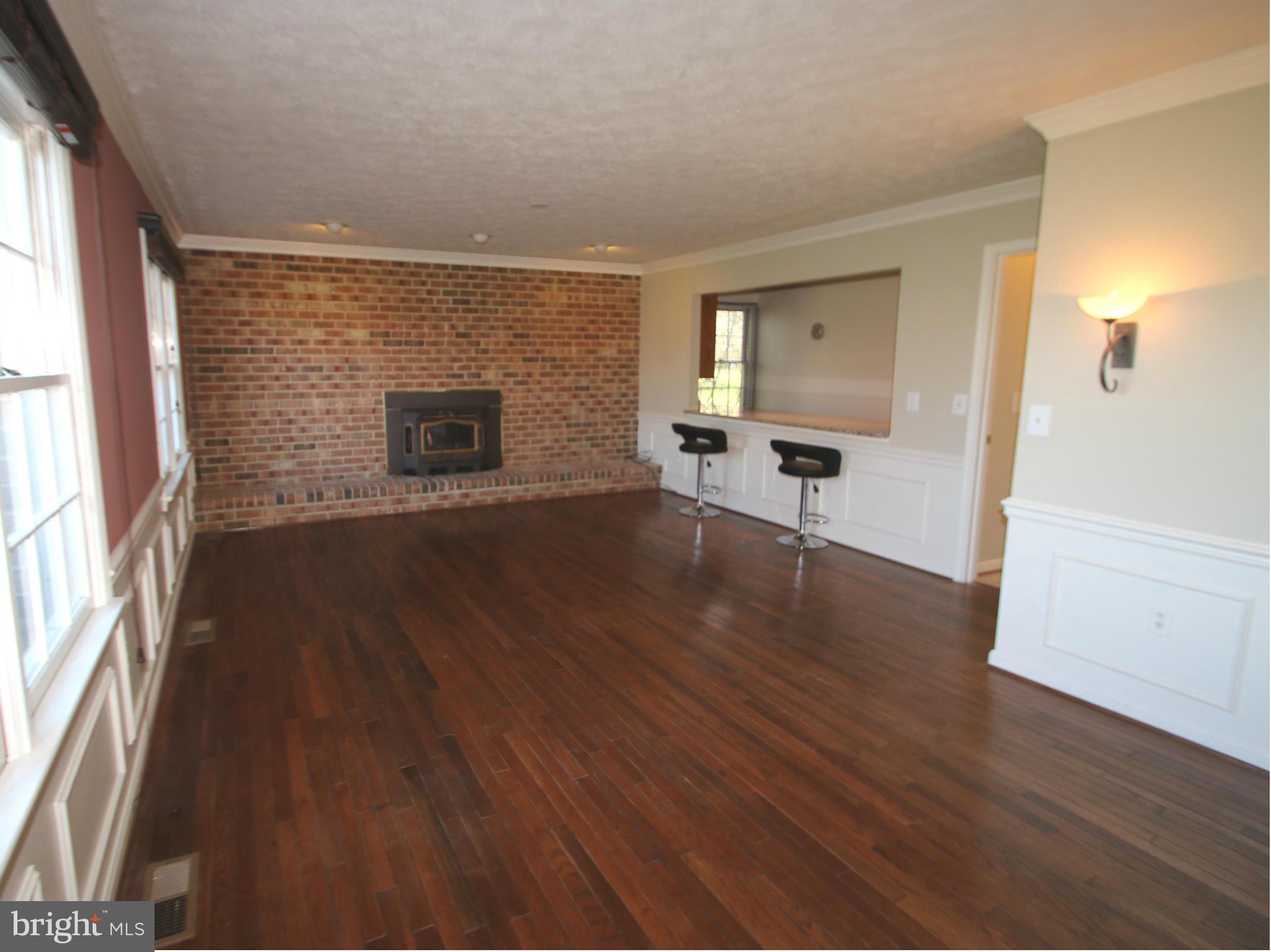 20912 Sunnyacres Road Gaithersburg, MD 20882 - Photo 13 of 20 Family Room