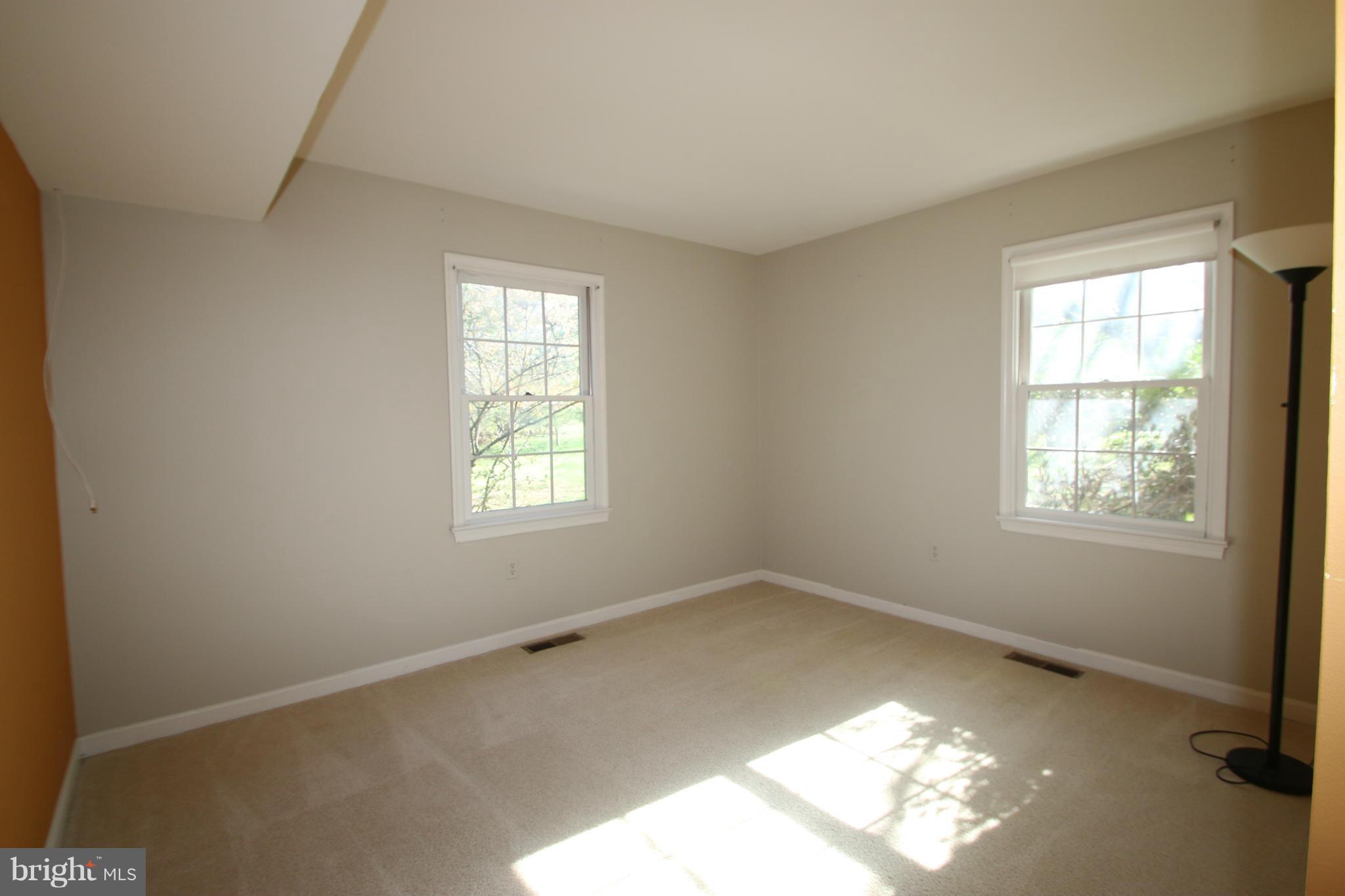 20912 Sunnyacres Road Gaithersburg, MD 20882 - Photo 16 of 20 Bedroom 5