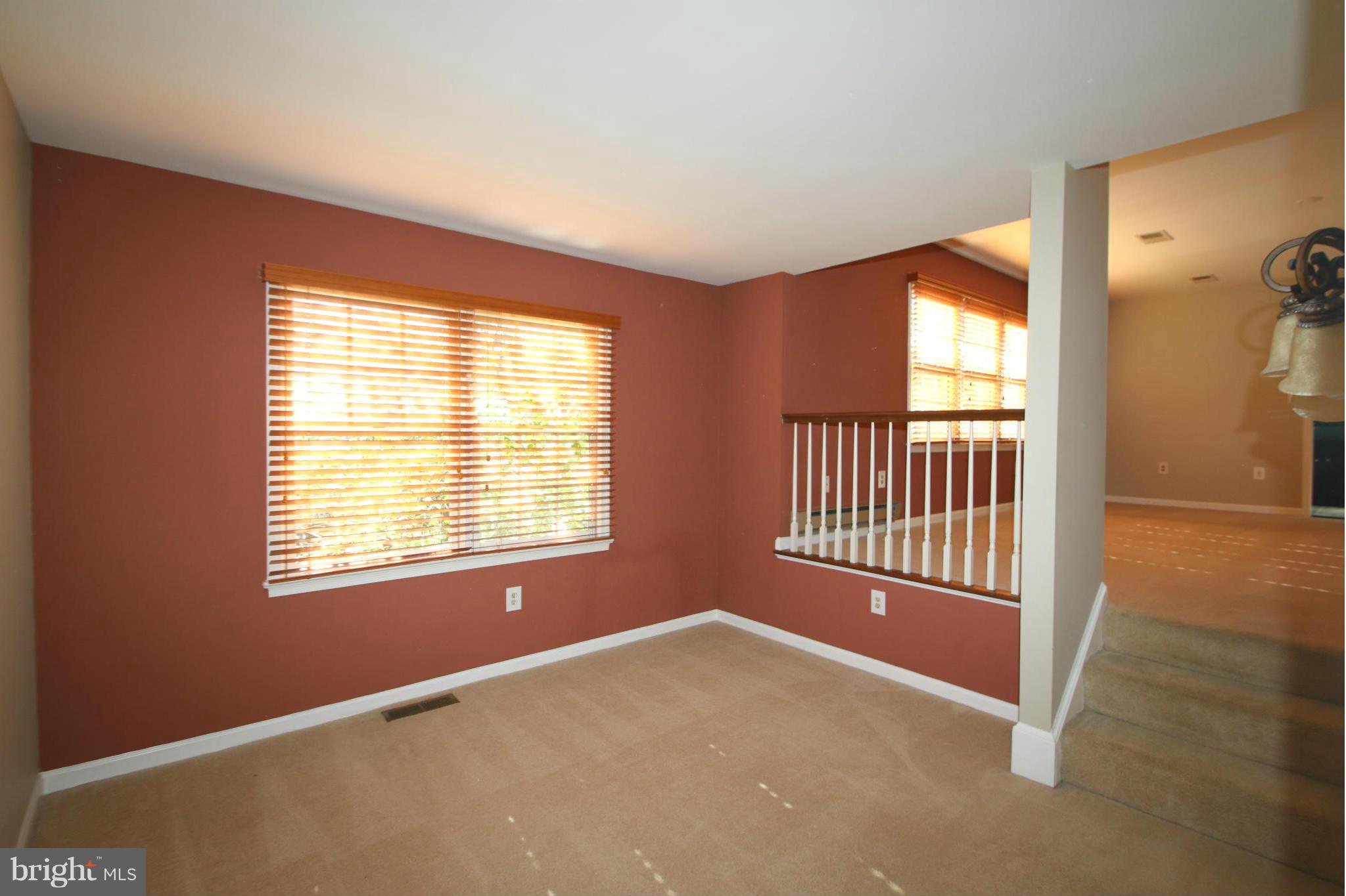 20912 Sunnyacres Road Gaithersburg, MD 20882 - Photo 7 of 20 Master Bedroom Sitting Room