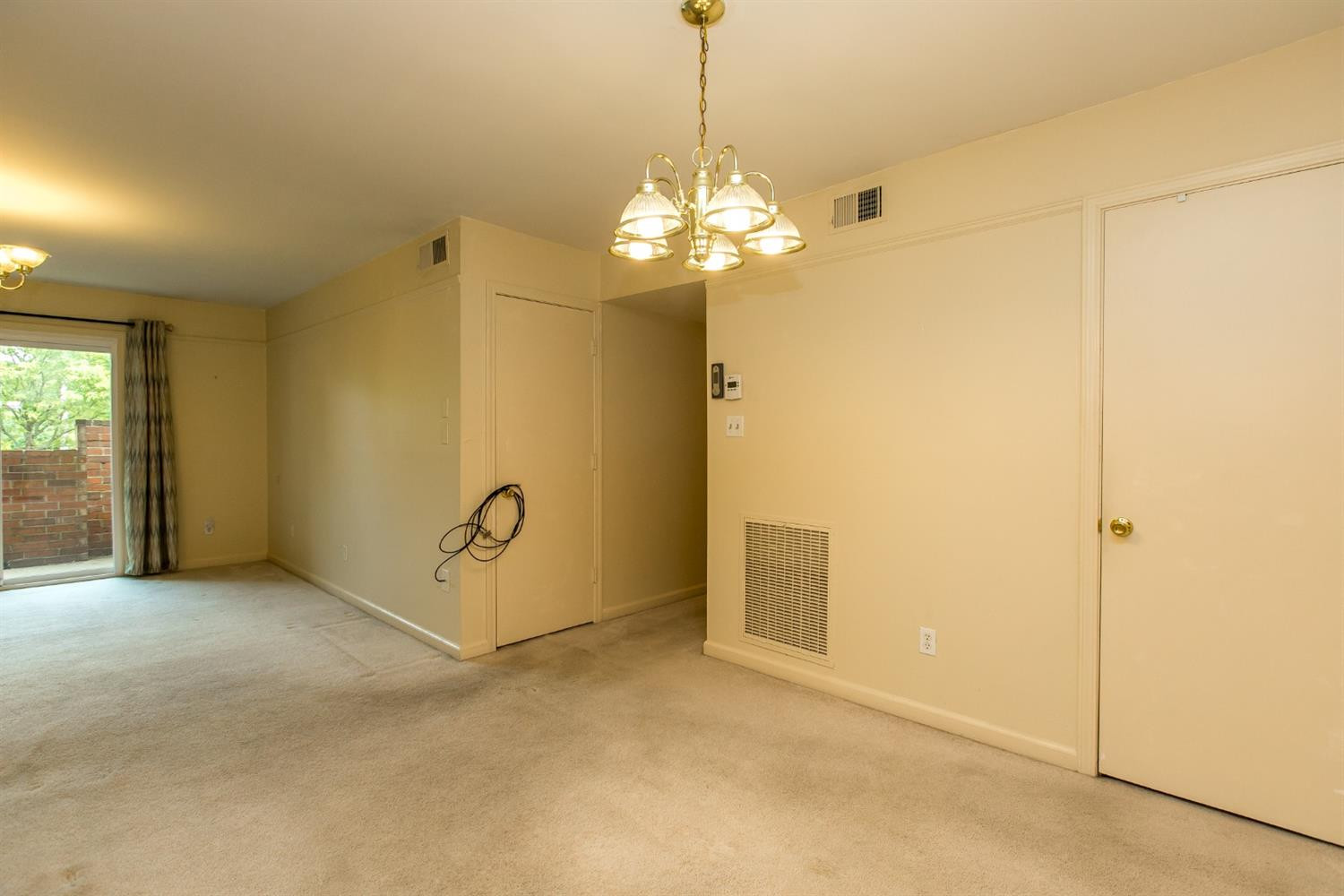1040 Armstrong Mill Road, Unit B Lexington, KY 40517 - Photo 10 of 32 Photo 10