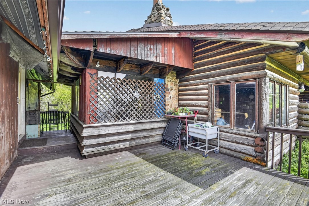1526 Stevenson Road Ashtabula, OH 44004 - Photo 28 of 50 Expansive outdoor deck featuring wood flooring and a perimeter railing