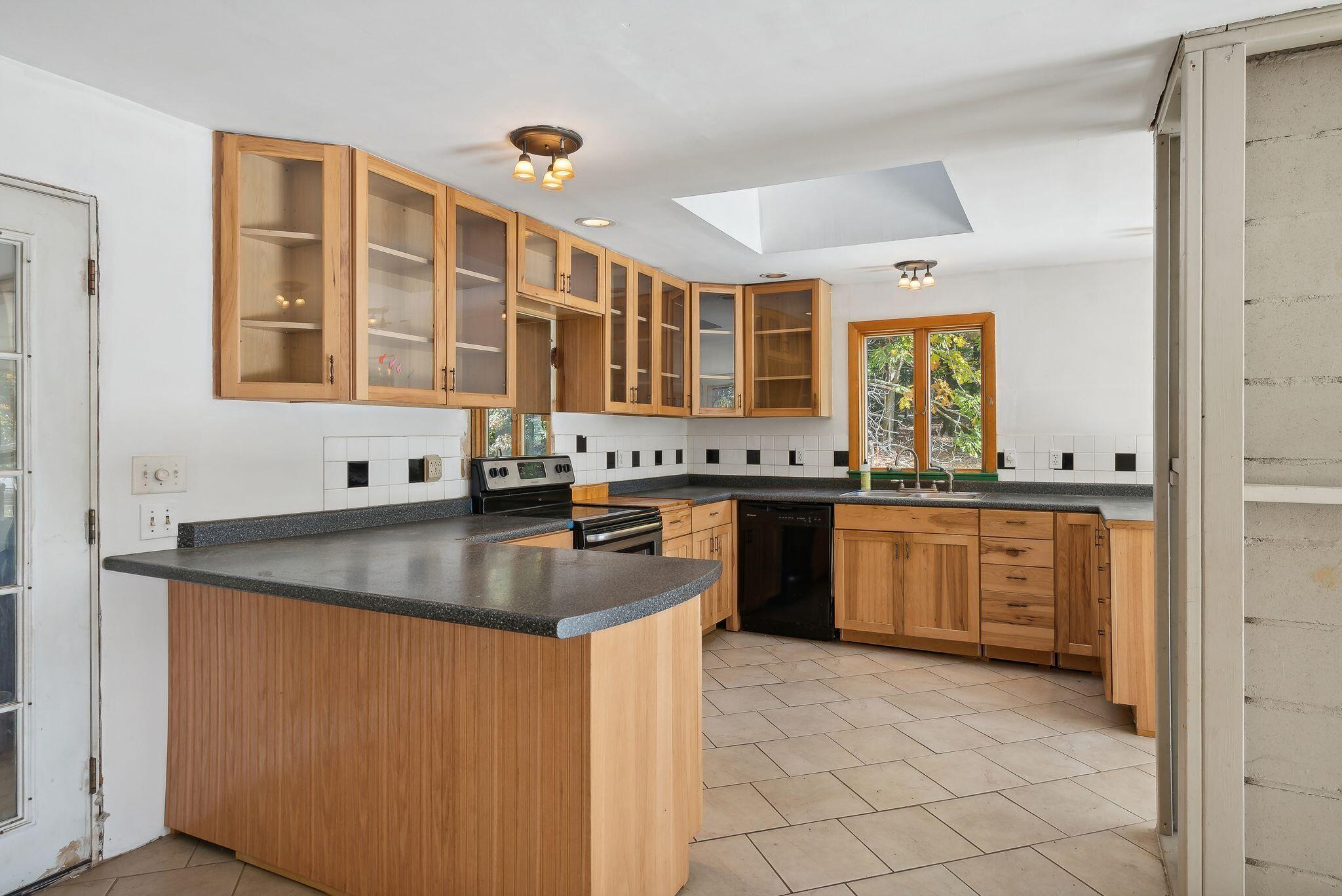 133 Bradford Road Wiscasset, ME 04578 - Photo 8 of 29 19_DSC03334