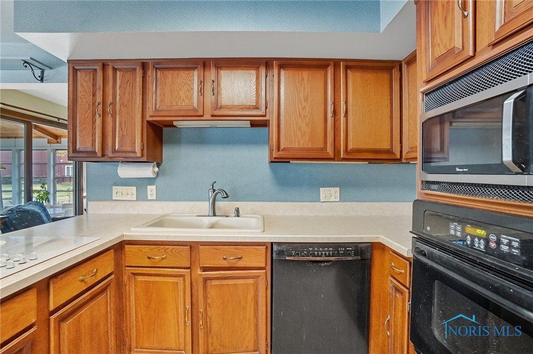883 Mill Road Perrysburg, OH 43551 - Photo 23 of 49 Gallery Image 23