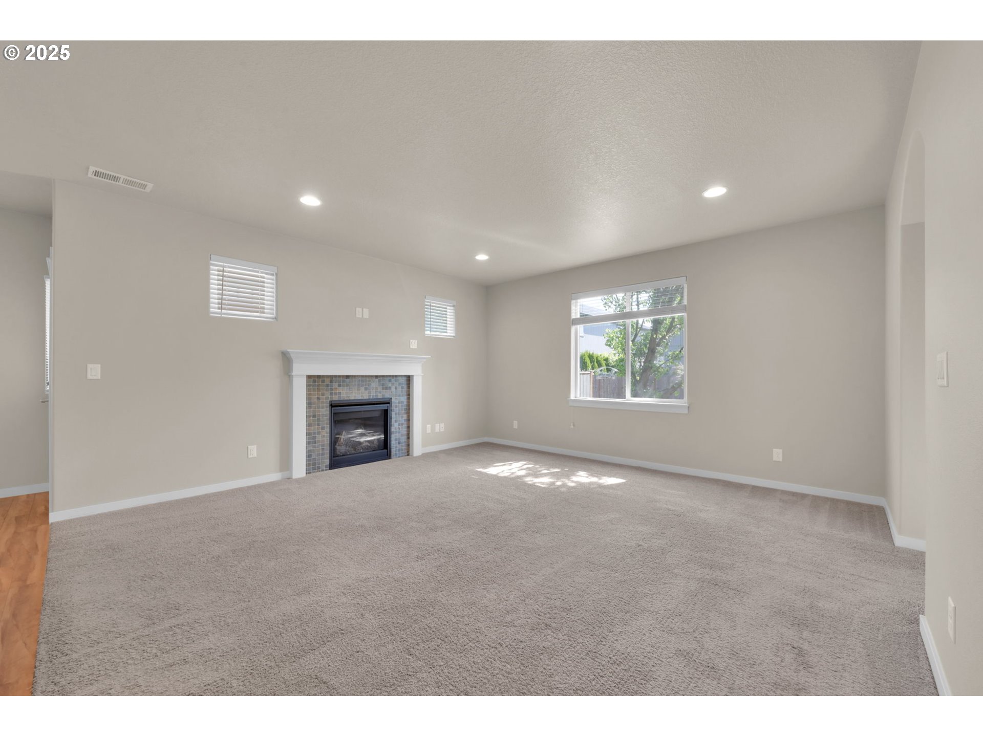 3015 Guadalupe Way Eugene, OR 97408 - Photo 11 of 48 a view of an empty room with a window