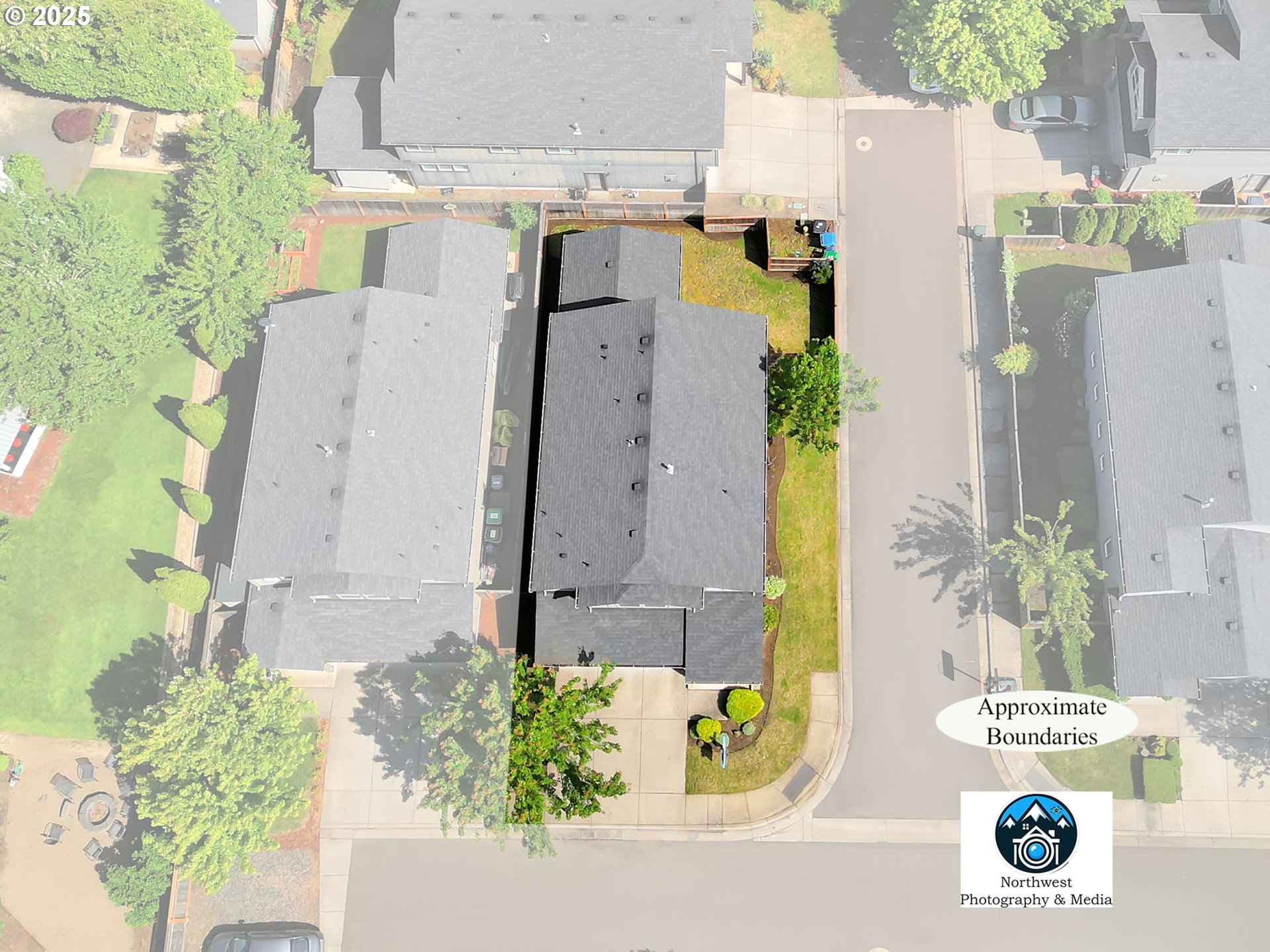 3015 Guadalupe Way Eugene, OR 97408 - Photo 34 of 48 a buildings with trees in front of it