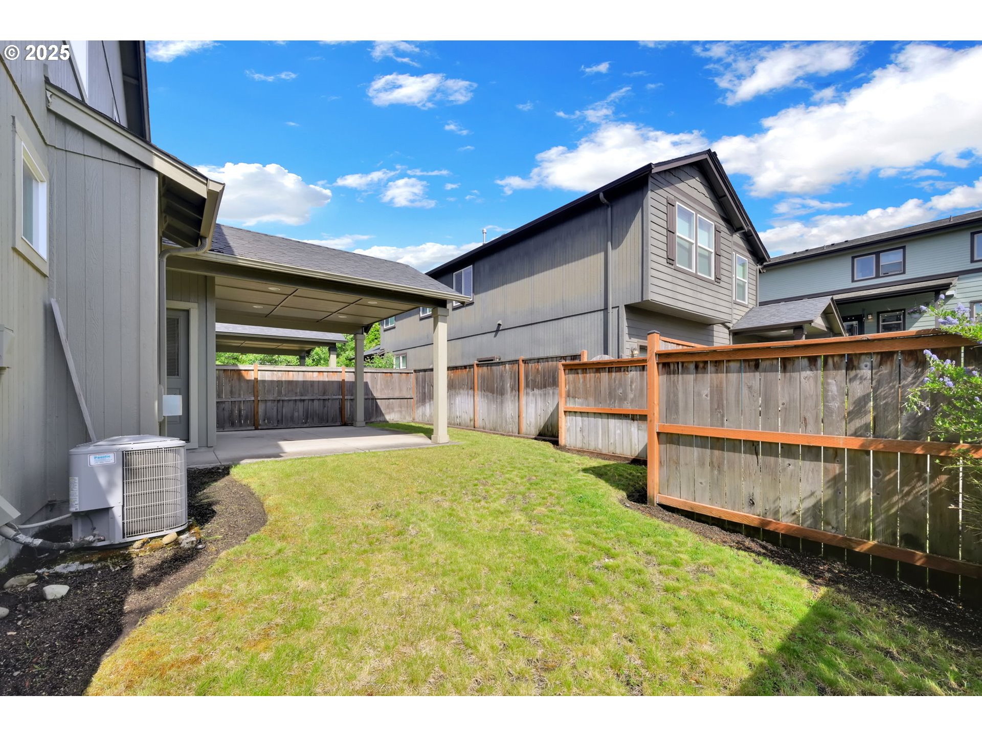 3015 Guadalupe Way Eugene, OR 97408 - Photo 44 of 48 a house view with a backyard space