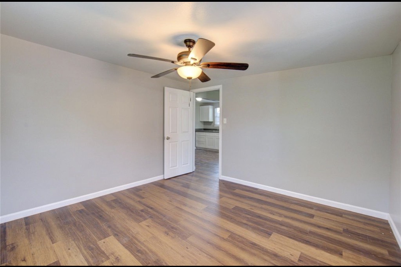 7957 Ritz Street Houston, TX 77028 - Photo 5 of 6
