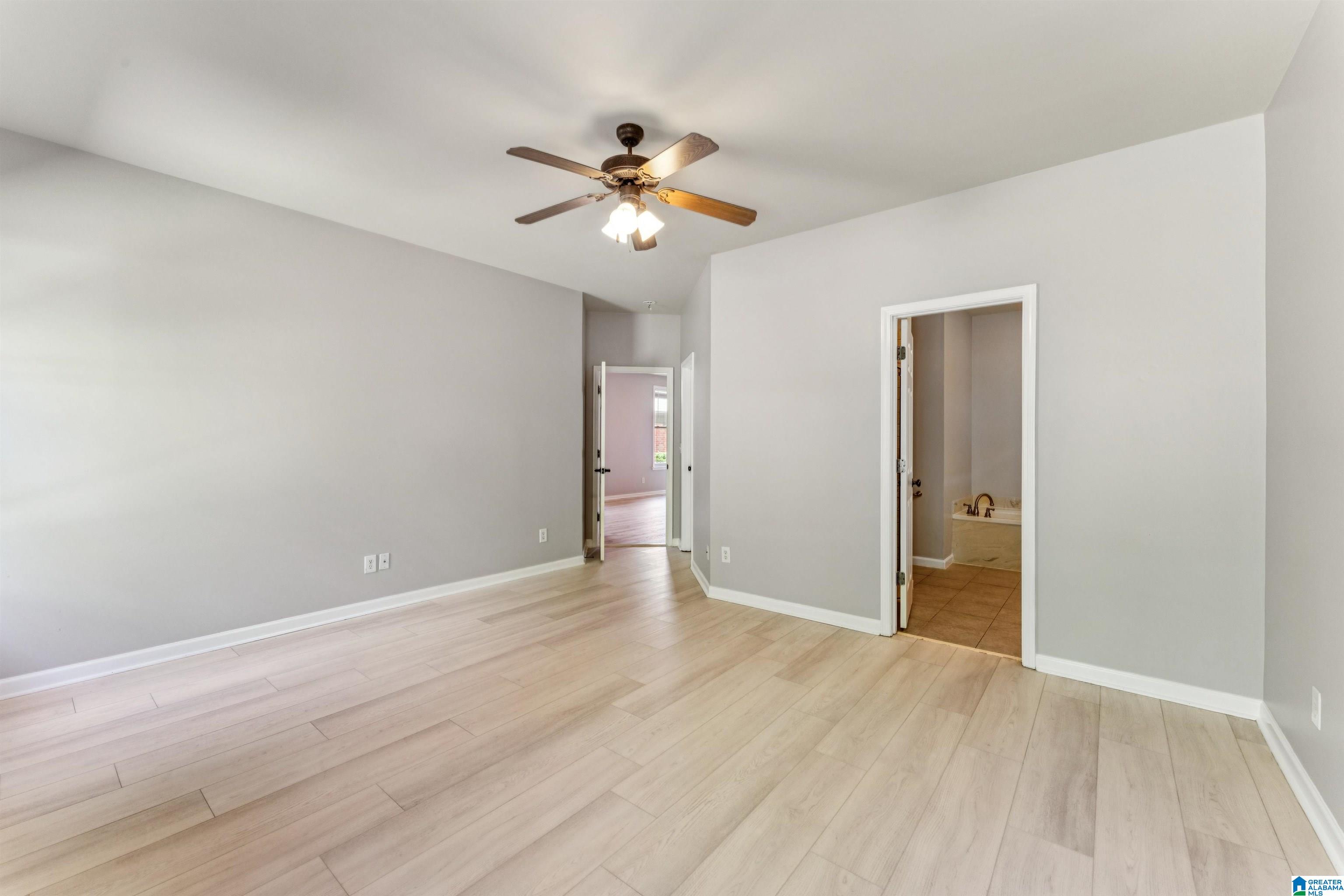 5723 Park Side Road Hoover, AL 35244 - Photo 12 of 38