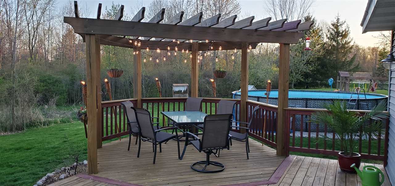 2530 East Baseline Road Mount Pleasant, MI 48858 - Photo 5 of 38 1875049-4.JPG