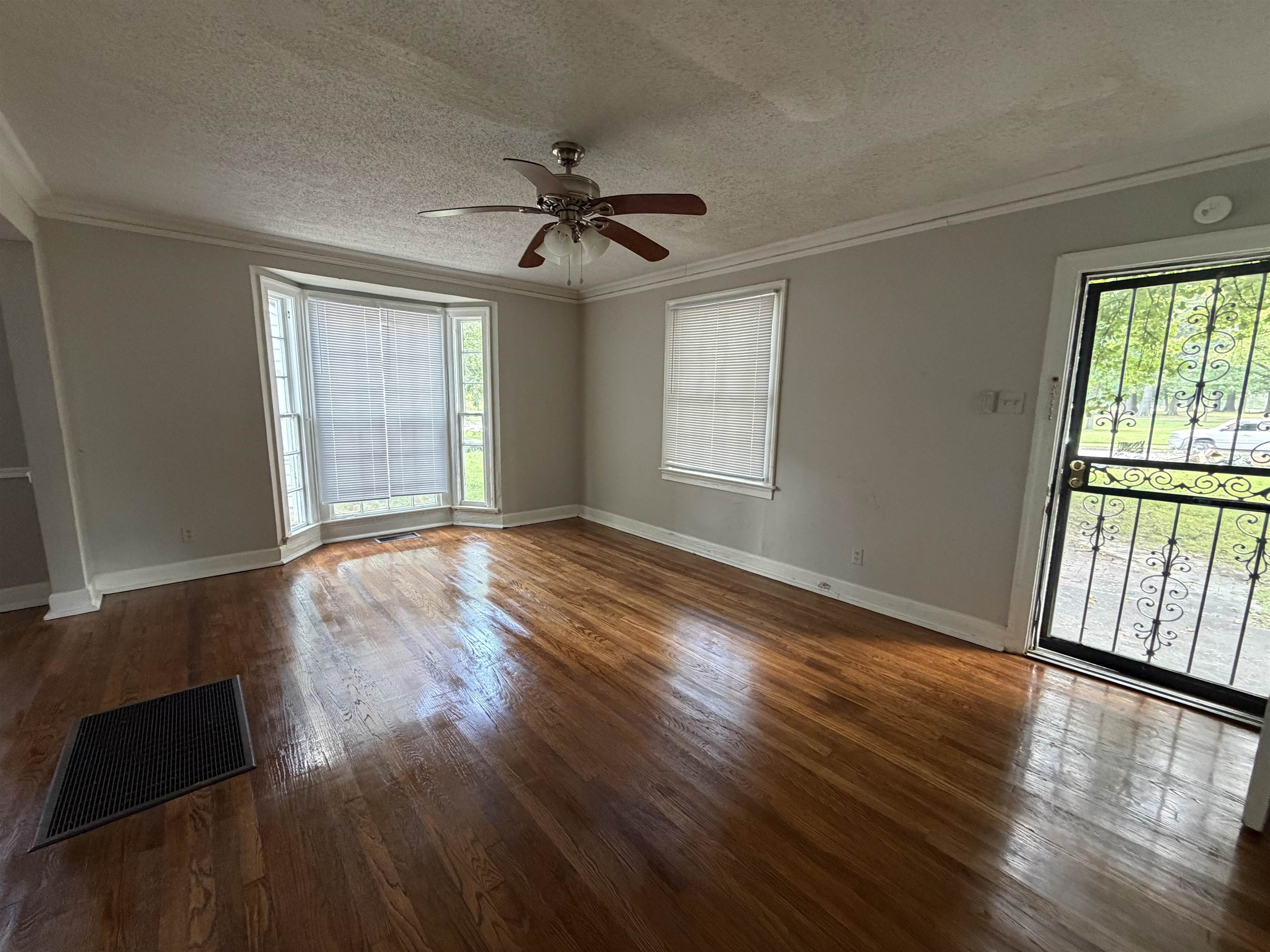 757 South Goodlett Street Memphis, TN 38111 - Photo 2 of 9