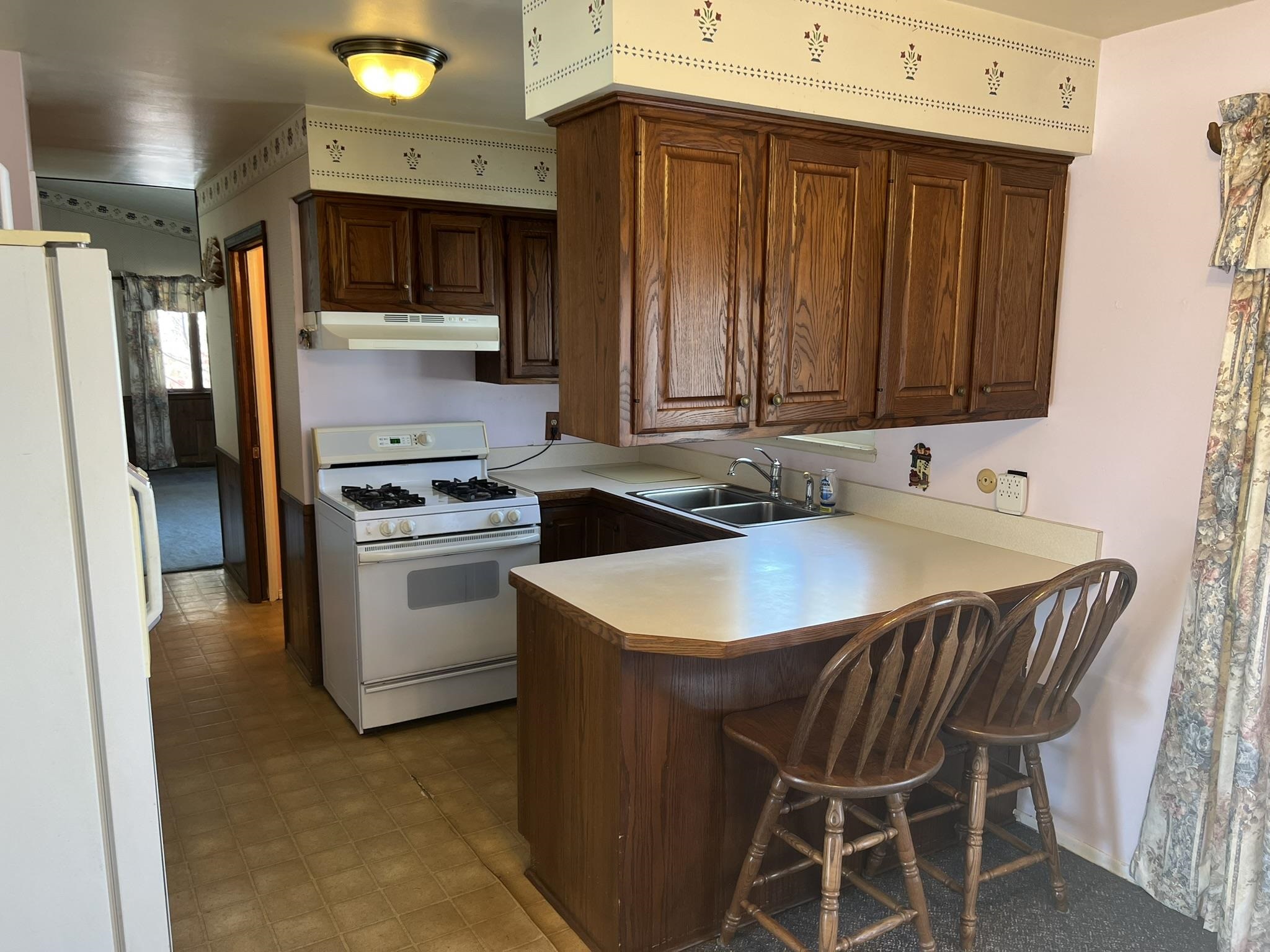2239 East Mt Morris Road Mount Morris, MI 48458 - Photo 3 of 15 50167320-edfe0506-5a50-4ee6-a60e-48ed0fbb812b.JPG