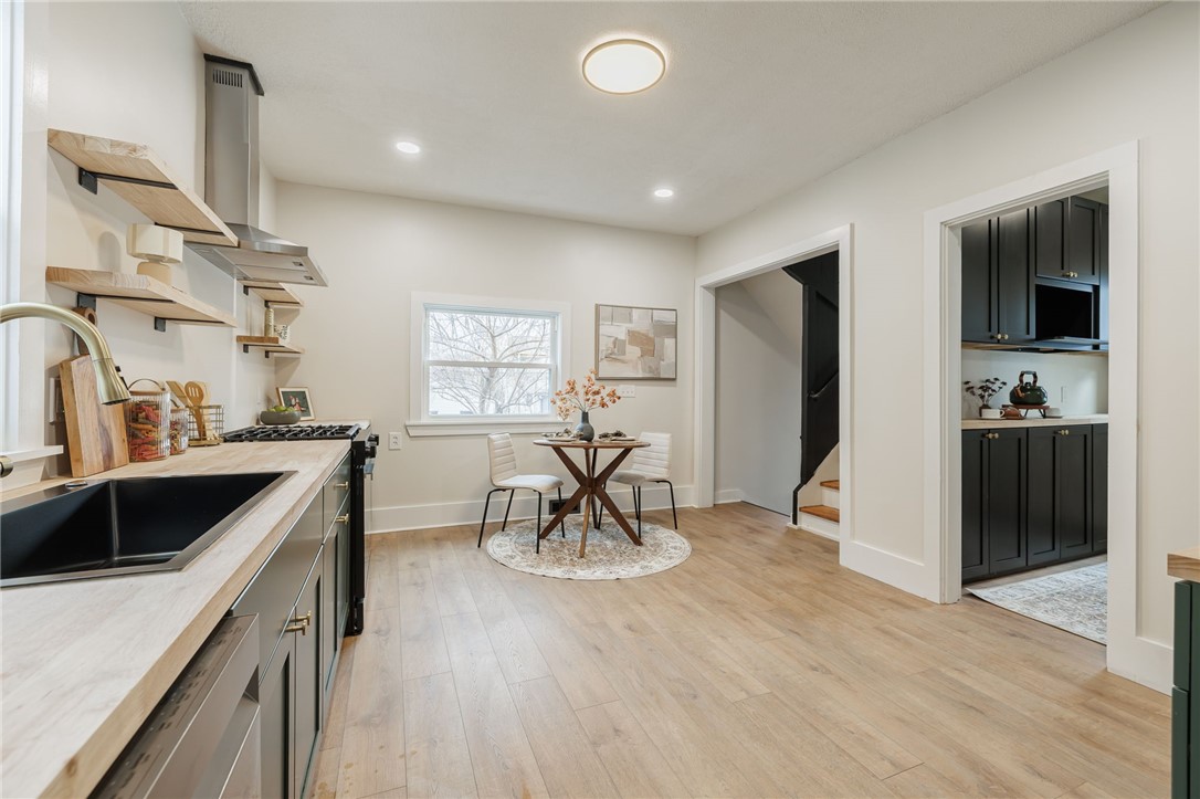 190 Henrietta Street Rochester, NY 14620 - Photo 16 of 35