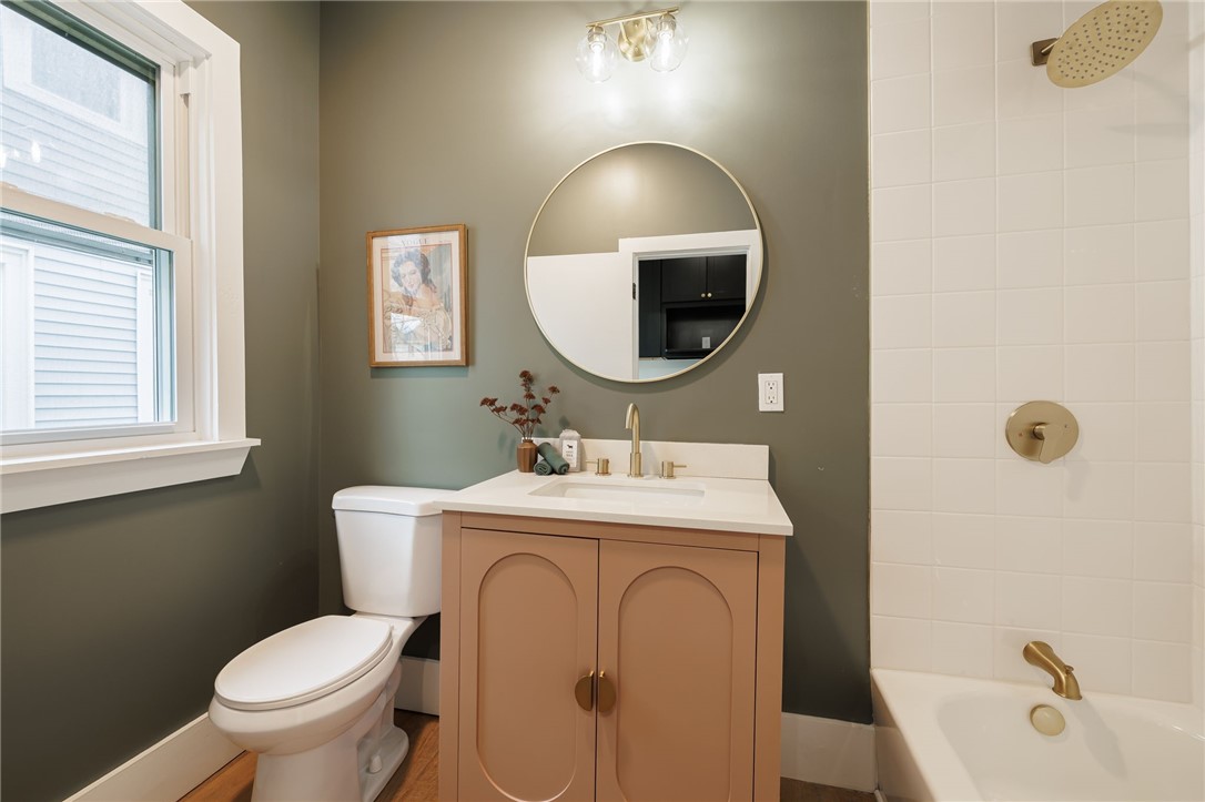 190 Henrietta Street Rochester, NY 14620 - Photo 20 of 35