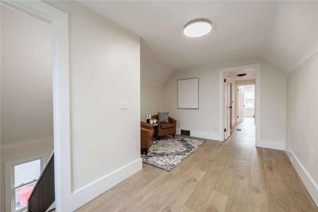 190 Henrietta Street Rochester, NY 14620 - Photo 23 of 35