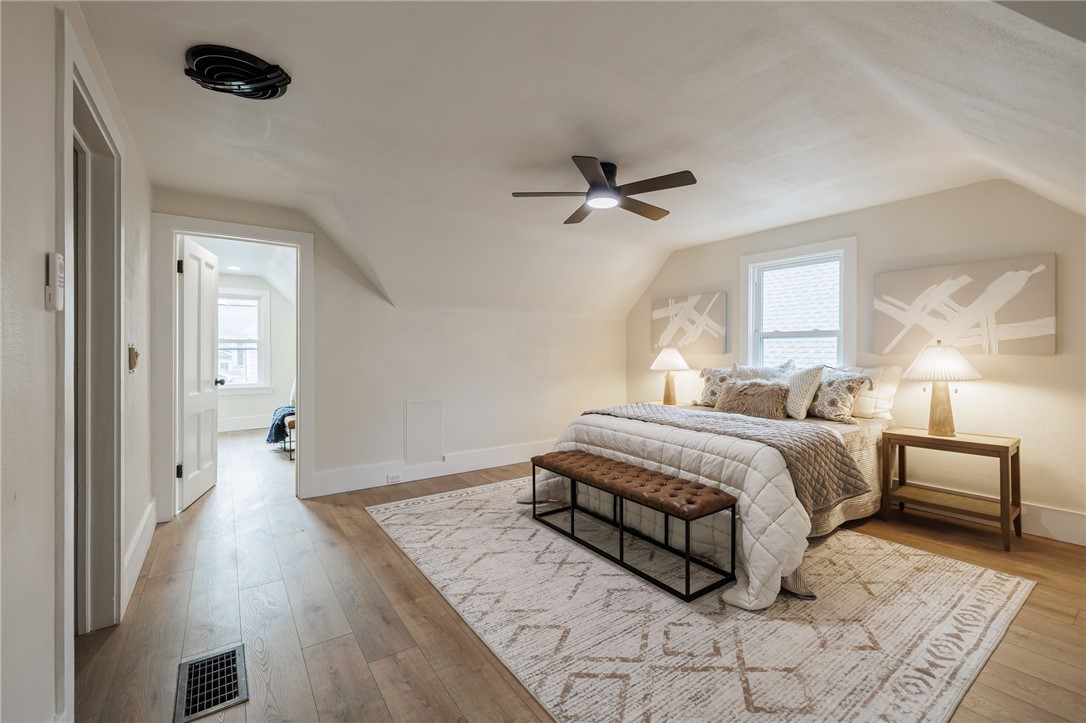 190 Henrietta Street Rochester, NY 14620 - Photo 25 of 35