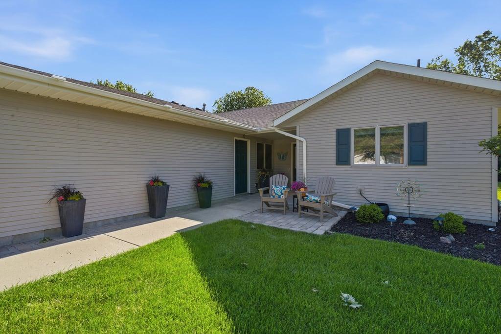 2607 9th Street Southwest Willmar, MN 56201 - Photo 5 of 26