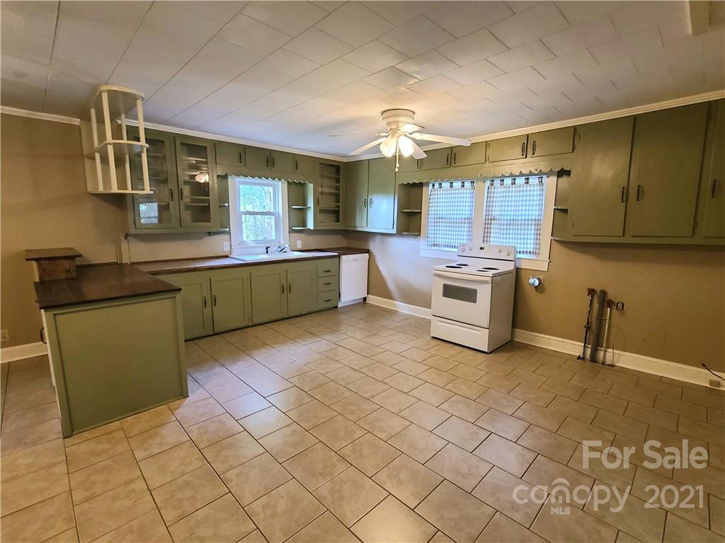 9750 Reed Mine Road Midland, NC 28107 - Photo 6 of 22 Gallery Image 6