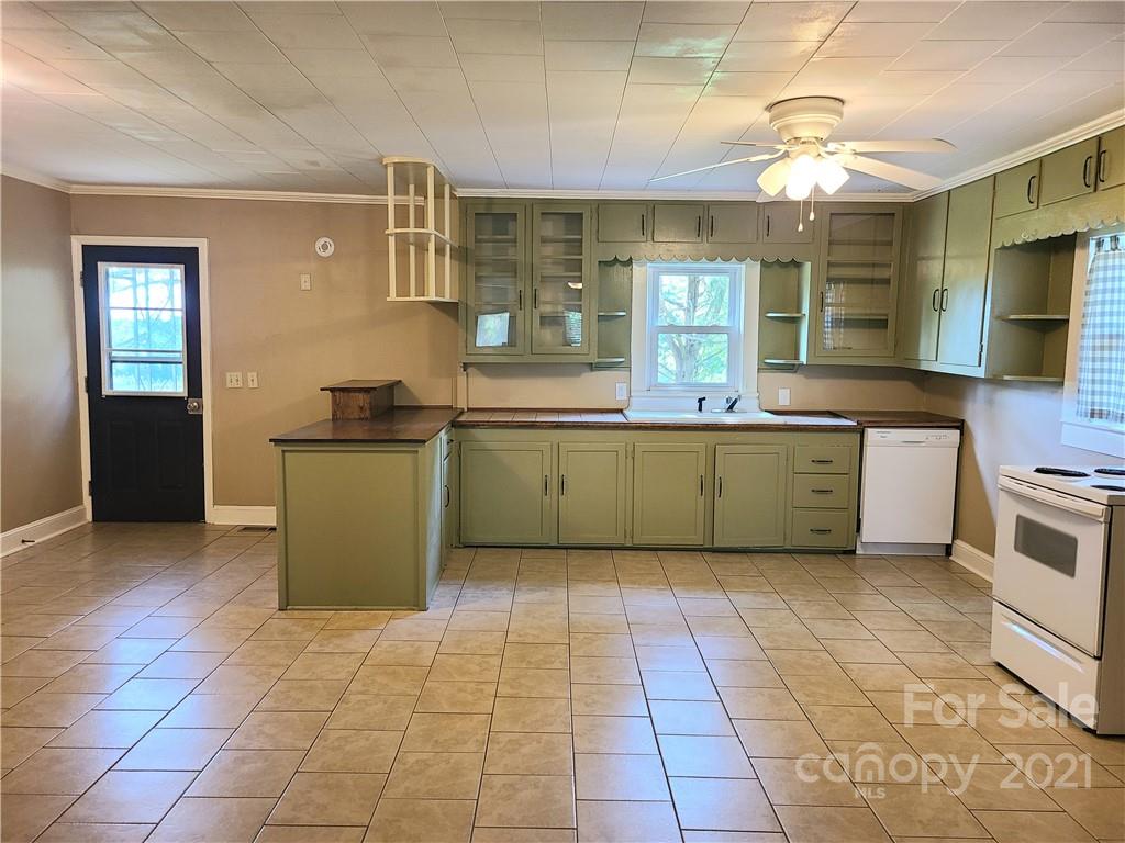 9750 Reed Mine Road Midland, NC 28107 - Photo 7 of 22 Gallery Image 7