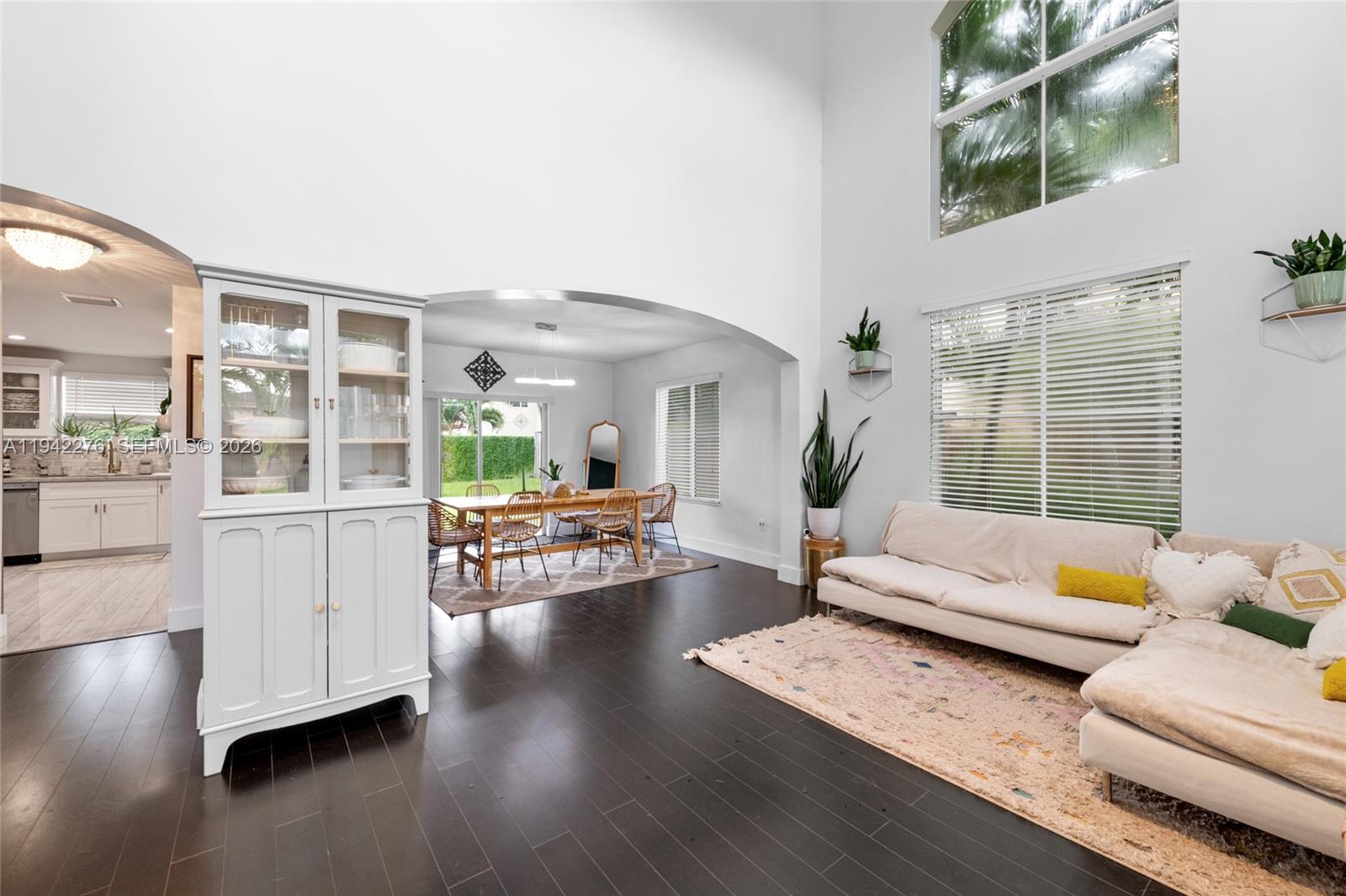 4172 Northeast 16th Street Homestead, FL 33033 - Photo 9 of 35