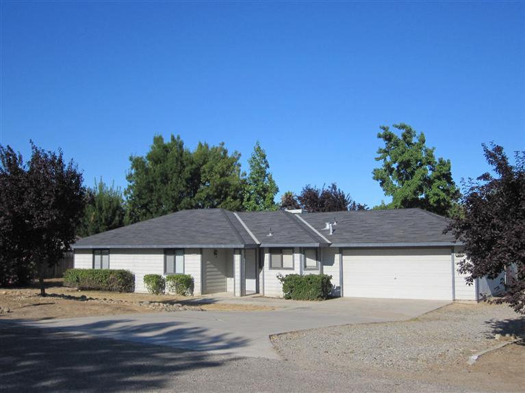 25725 Vine Road Madera, CA 93638 - Photo 1 of 22 Gallery Image 1