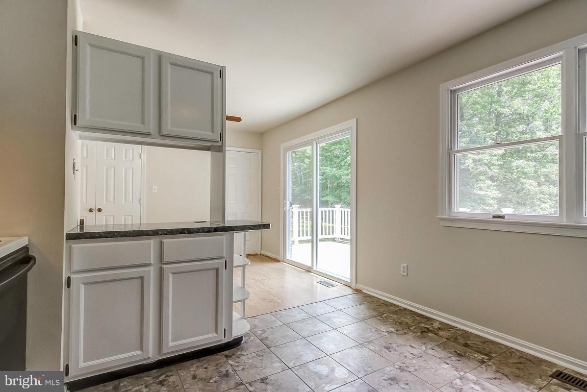 13367 Union Church Road Sumerduck, VA 22742 - Photo 16 of 30 a view of cabinets with window