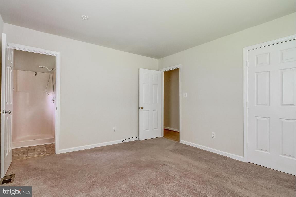 13367 Union Church Road Sumerduck, VA 22742 - Photo 25 of 30 a view of an empty room