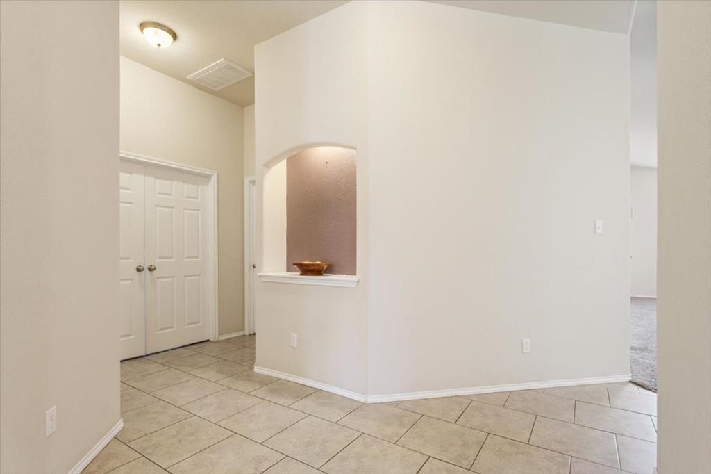 9448 Centennial Drive Waco, TX 76708 - Photo 14 of 34