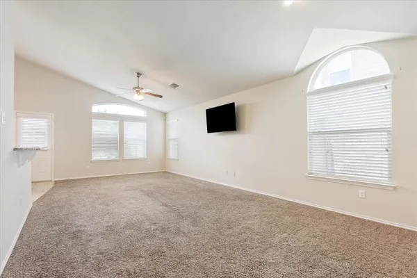 $300,000 | 9448 Centennial Drive, Waco, TX 76708