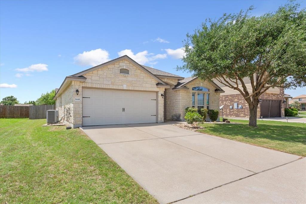 9448 Centennial Drive Waco, TX 76708 - Photo 2 of 34