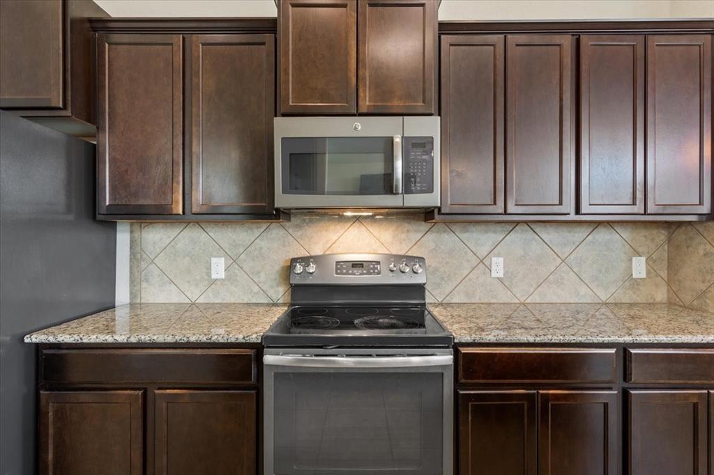 9448 Centennial Drive Waco, TX 76708 - Photo 22 of 34