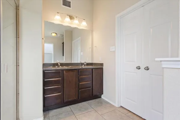 $300,000 | 9448 Centennial Drive, Waco, TX 76708