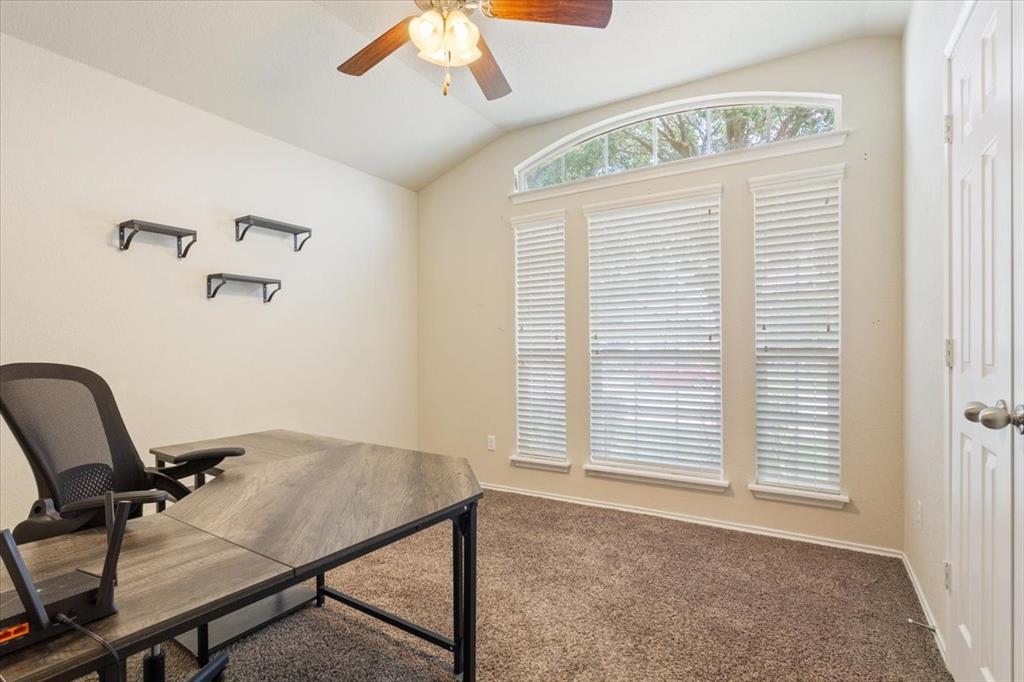 9448 Centennial Drive Waco, TX 76708 - Photo 31 of 34