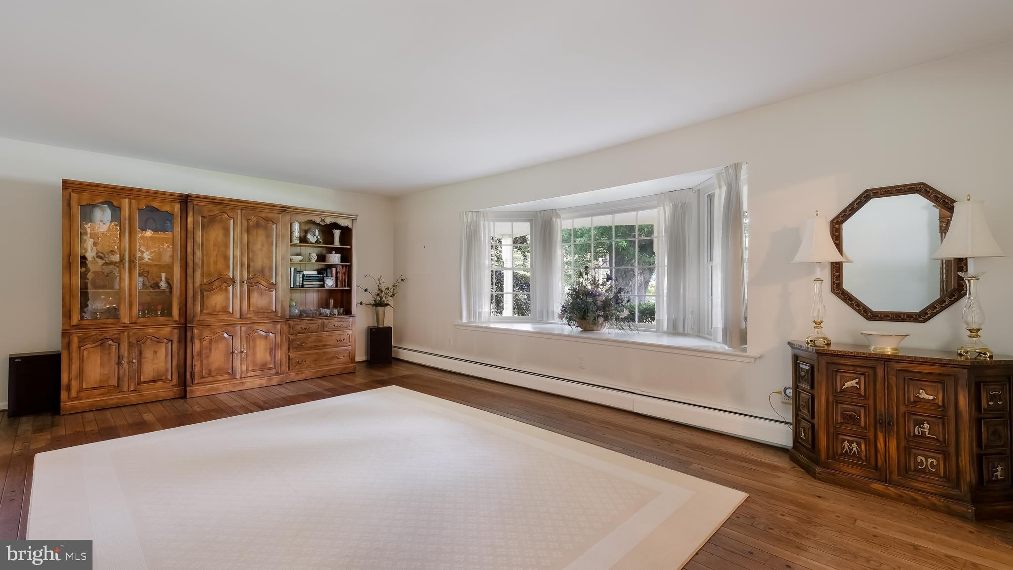 133 Annasmead Road Ambler, PA 19002 - Photo 5 of 54 Beautiful Natural Light